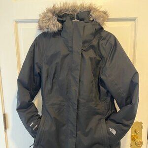 Women’s The North Face DryVent 550 Parka Goose Down Coat – Size Large